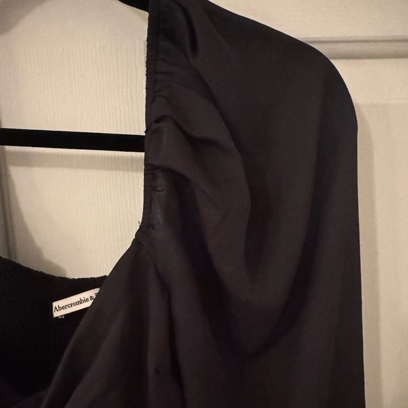 NWT Long Sleeve Black Semi Sheer Abercrombie & Fitch Blouse size Small - Picture 12 of 14